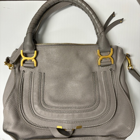 Chloe Handbags - Chloe Marcie Bag 💯